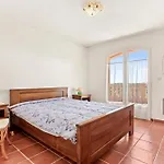 Lucio Villa La Londe-les-Maures
